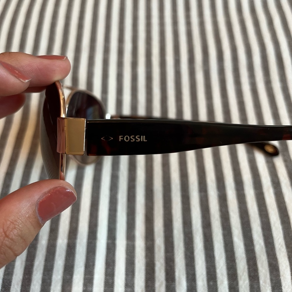 FOSSIL aviator sunglasses - Picture 4 of 6